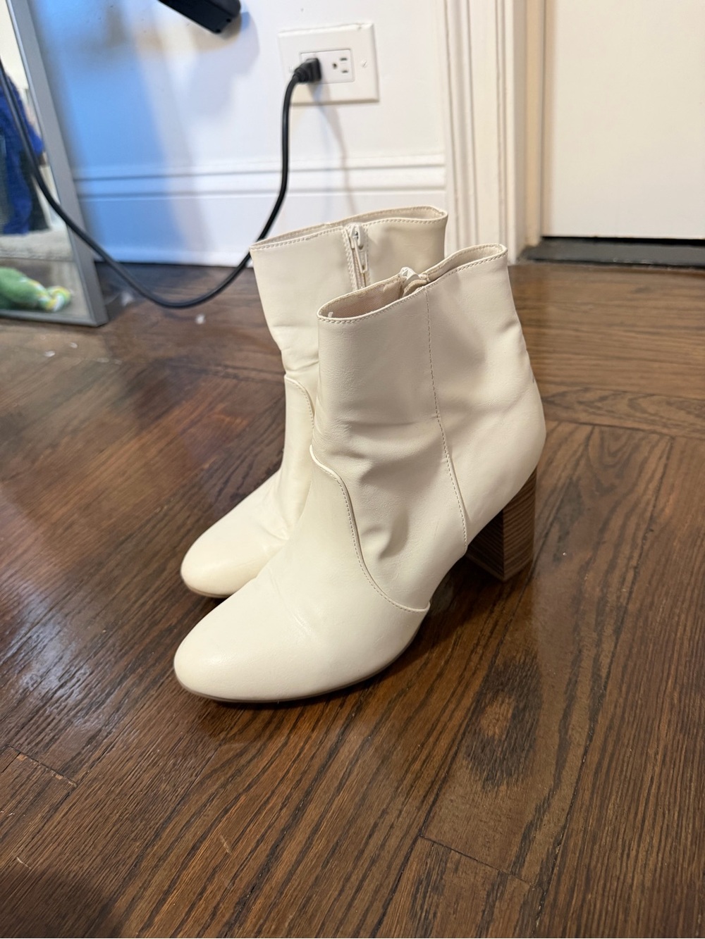 Women's Cream Block Heel Ankle Boots - Sleek Zip Closure